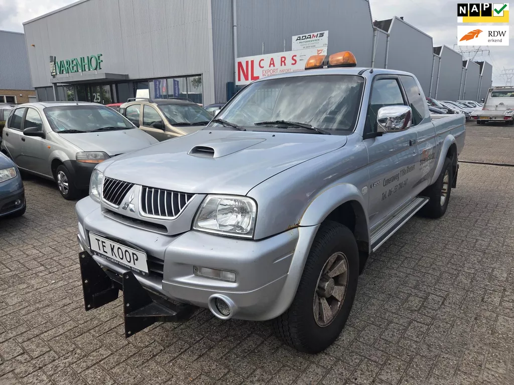 Mitsubishi L200 CLUB CAB 4WD AIRCO 4X4