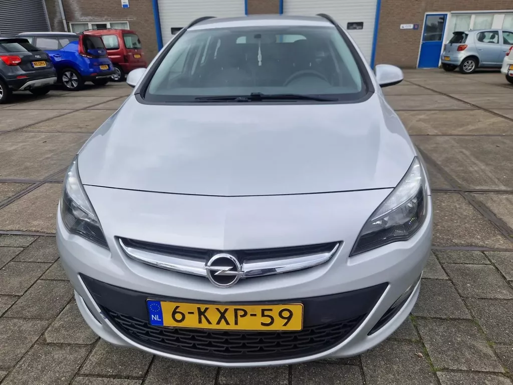 Opel ASTRA SPORTS TOURER