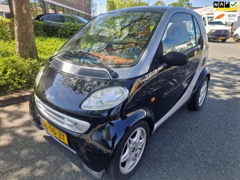 Smart City-coup&eacute; Smart &amp; pulse AUTOMAAT km 75759 NAP . AIRCO