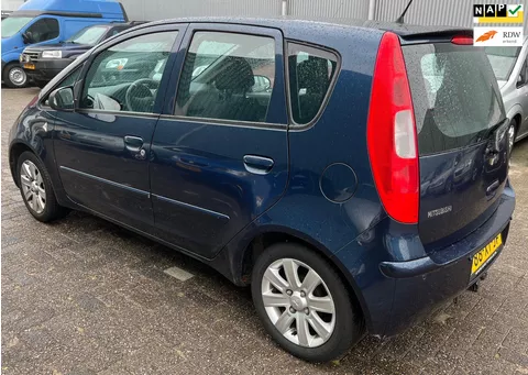Mitsubishi Colt 1.3 Invite+ rijd prima AIRCO