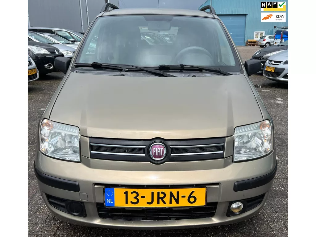 Fiat Panda 1.2 Emotion APK bij aflevering. AIRCO