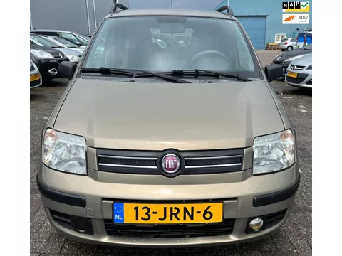 Fiat Panda 1.2 Emotion APK bij aflevering. AIRCO