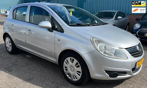 Opel Corsa 1.2-16V Cosmo airco
